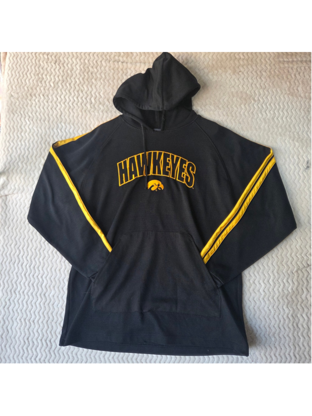 Iowa Hawkeyes Men's ProEdge Iowa Hawkeyes Hoodie Sweatshirt Size L Black Yellow